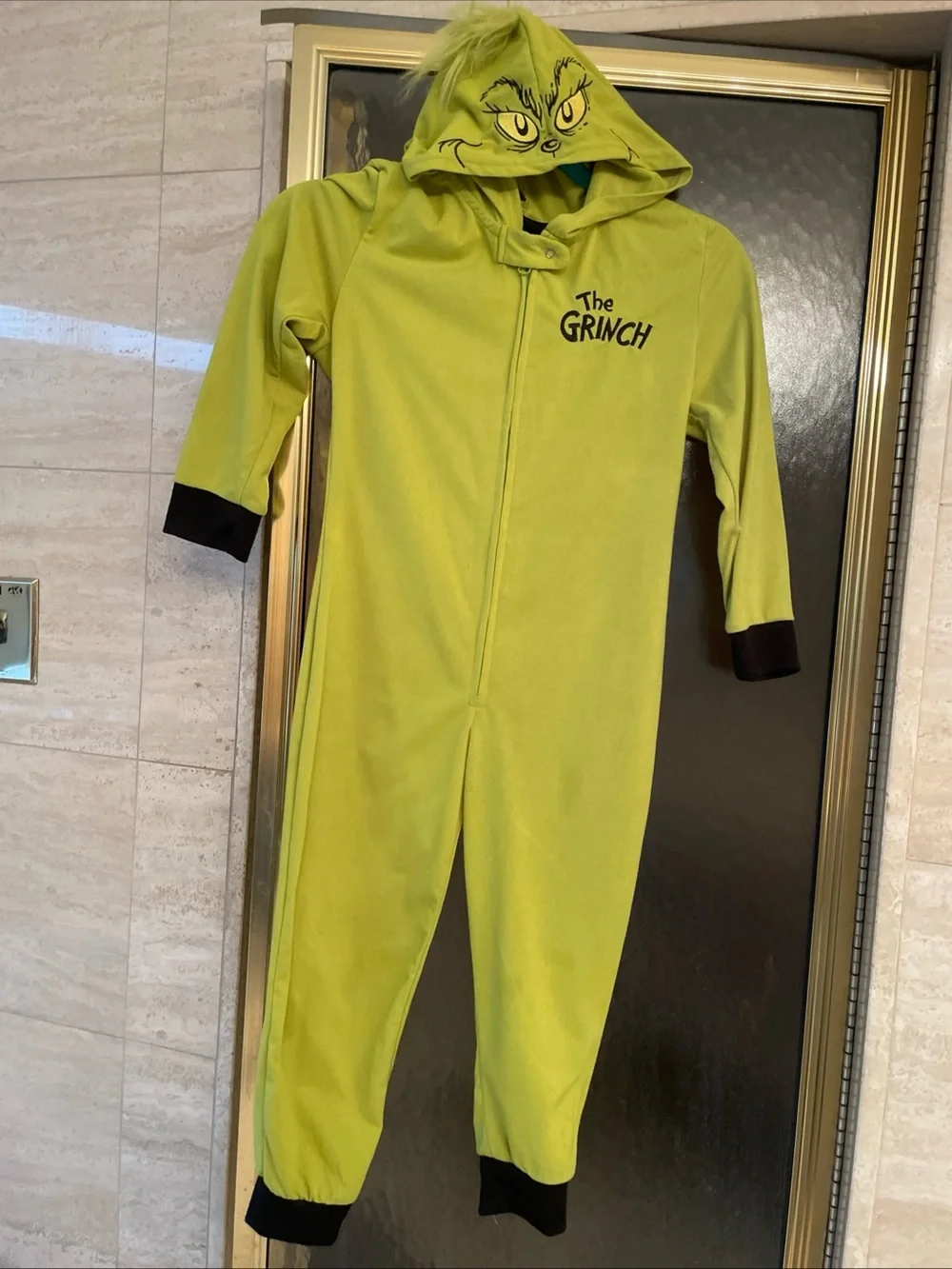 Dr. Seuss The Grinch Green One-Piece Zip Hooded PJ sleepwear Kids Size Small (6)
